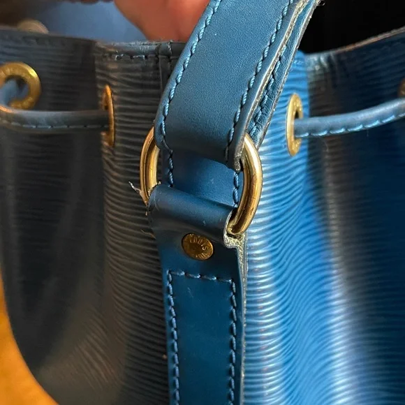 LV Louis Vuitton Epi Leather Noe Bucket Bag GM - Picture 6 of 16